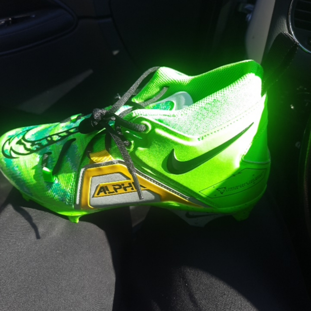 Nike Alpha Menace Pro 3 Razor Sharp Cuts Green Black Cleats FB8442-303 Size 9.5